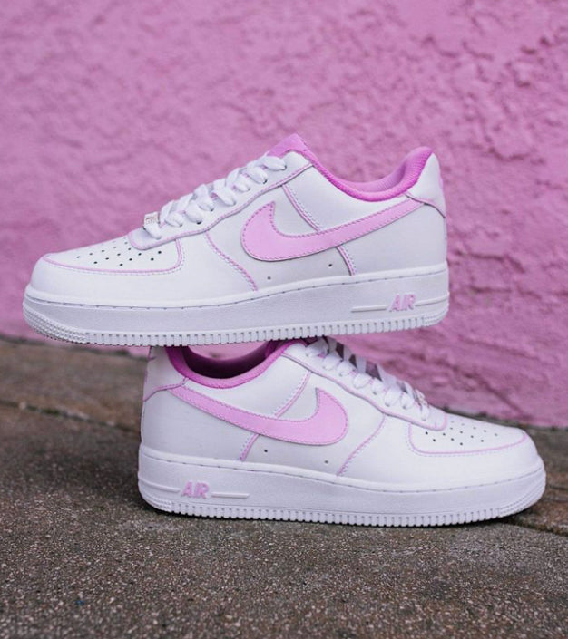 Hint of pink AF1