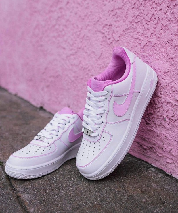 Hint of pink AF1