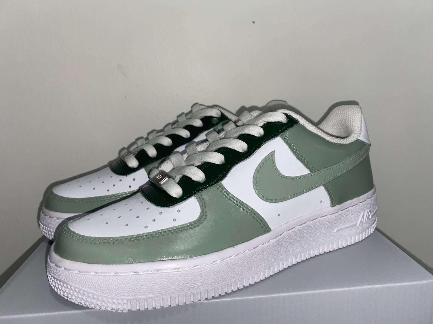 Tri-color any color