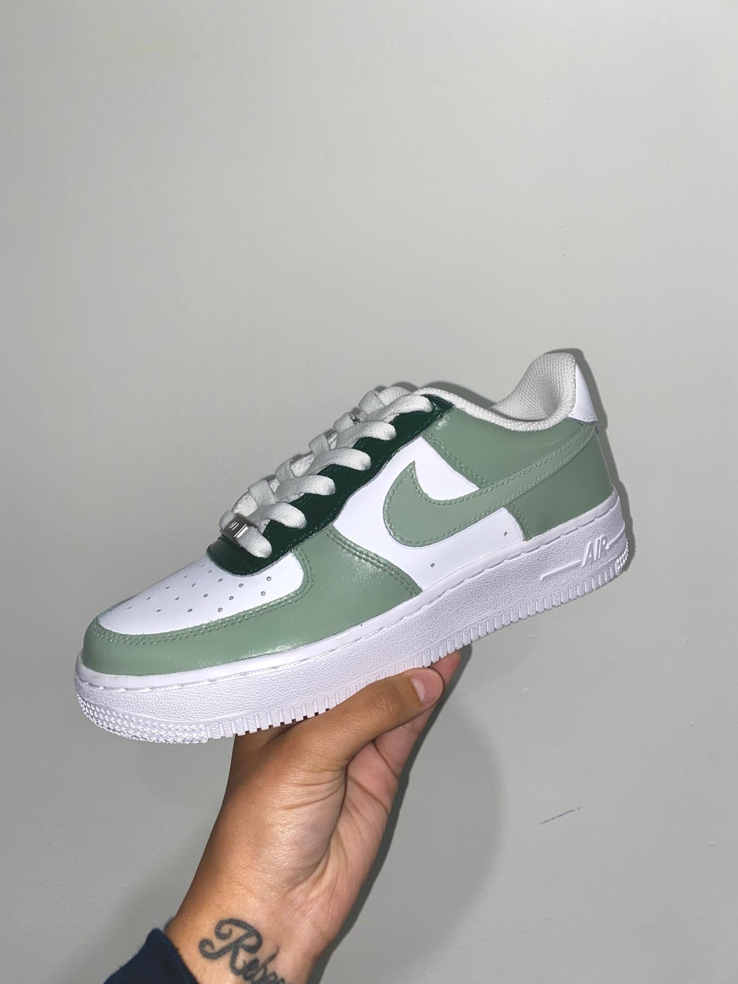 Tri-color any color