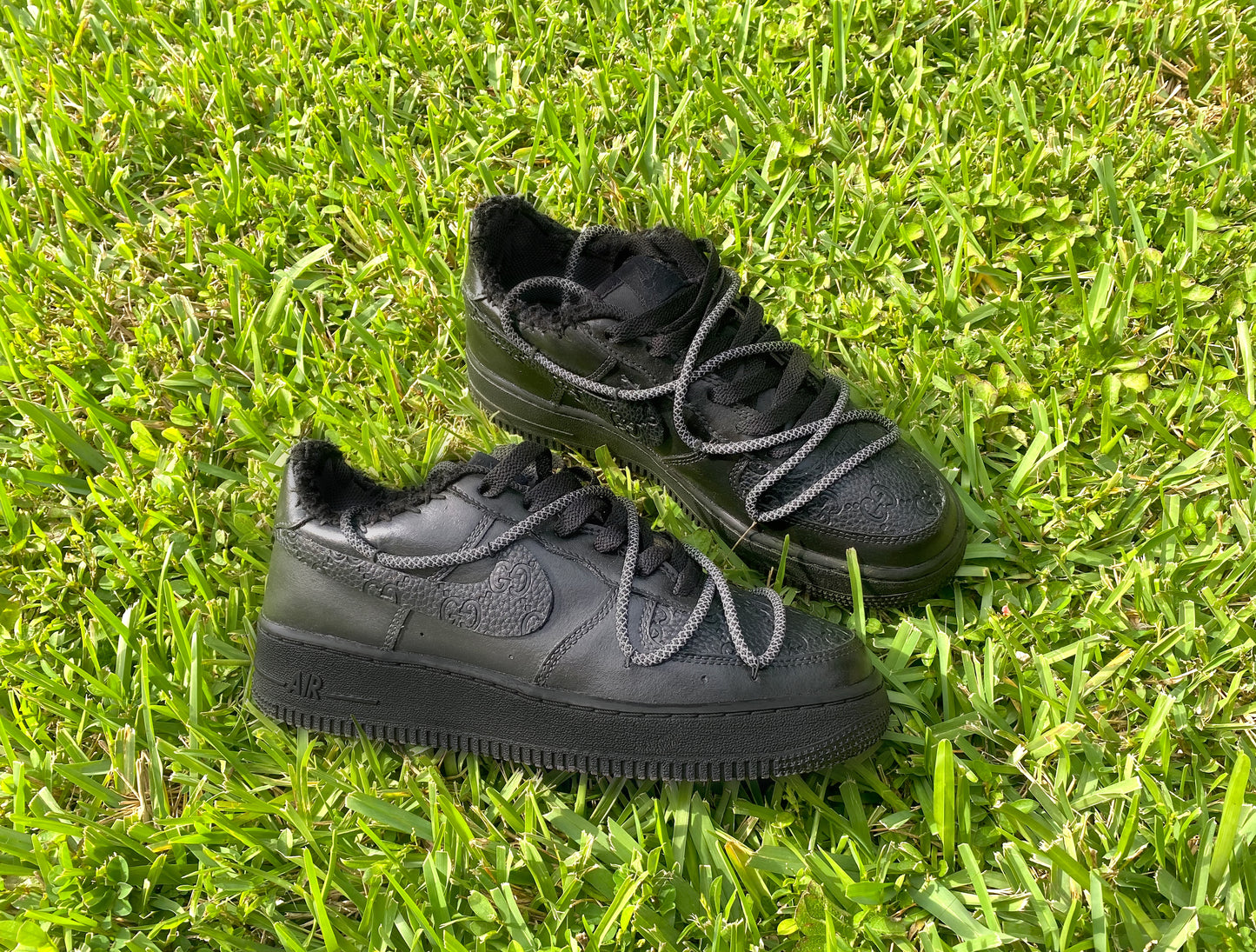 Triple black GG